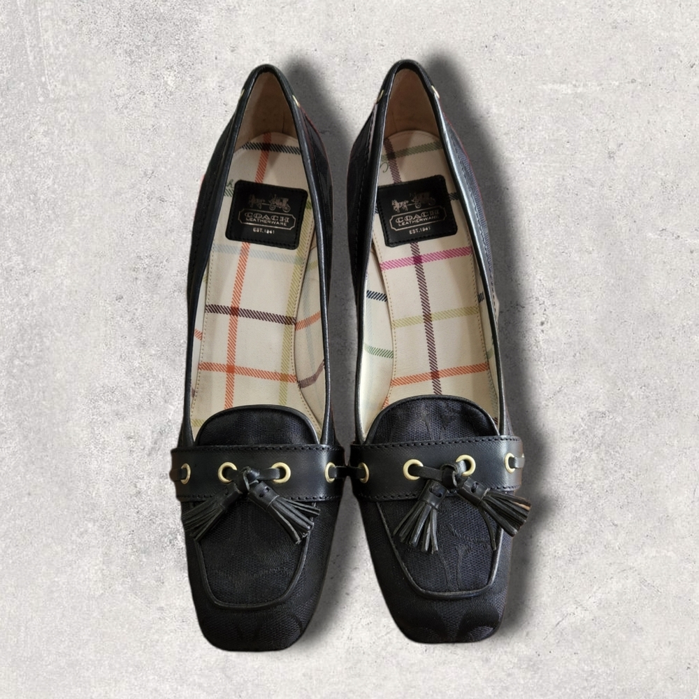 Coach Penny loafer heel size 8 ½ - Picture 2 of 6